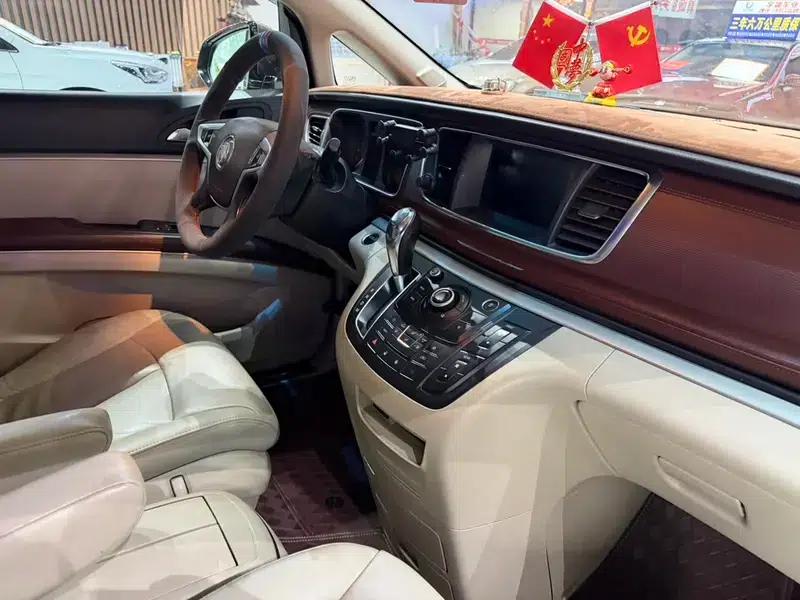 Buick GL8 2017 25S Luxury Edition (National V Emission Standard) — миниатюра 8