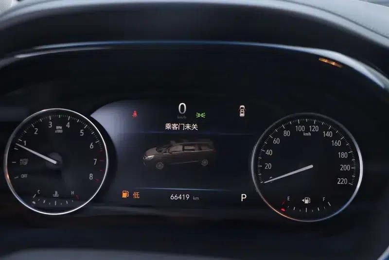 Buick GL8 2022 Land Business Class 652T Luxury — миниатюра 13