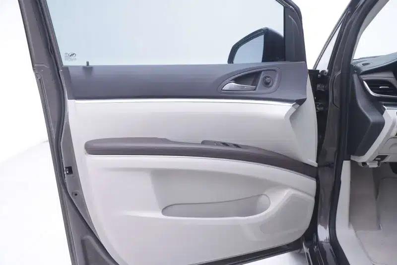 Buick GL8 2022 Land Business Class 652T Luxury — миниатюра 7