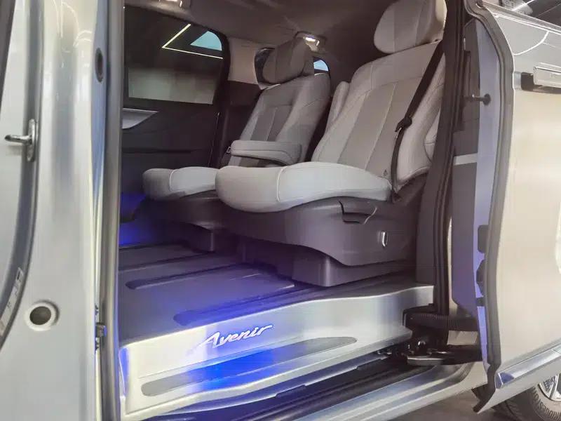 Buick GL8 2025 Luxury 2.0T Smart Enjoyment Edition — миниатюра 9
