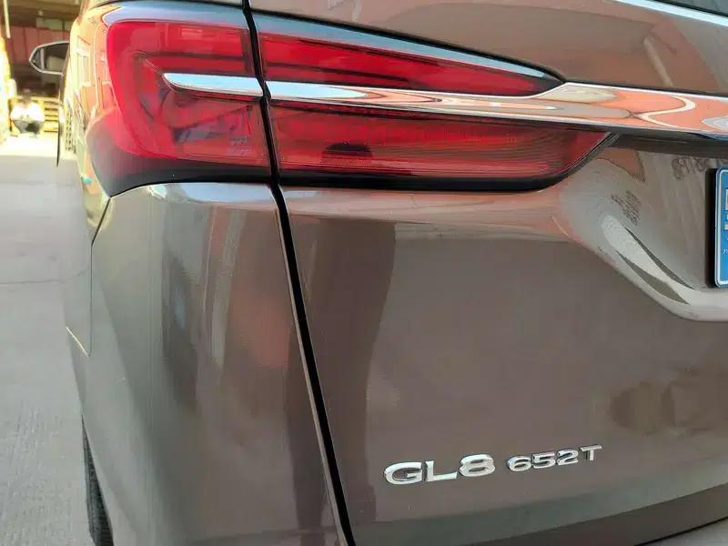 Buick GL8 2021 Land Business Class 652T Comfort — миниатюра 3