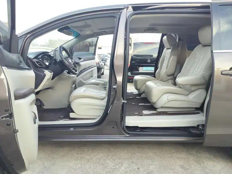Buick GL8 2021 Land Business Class 652T Comfort — миниатюра 10
