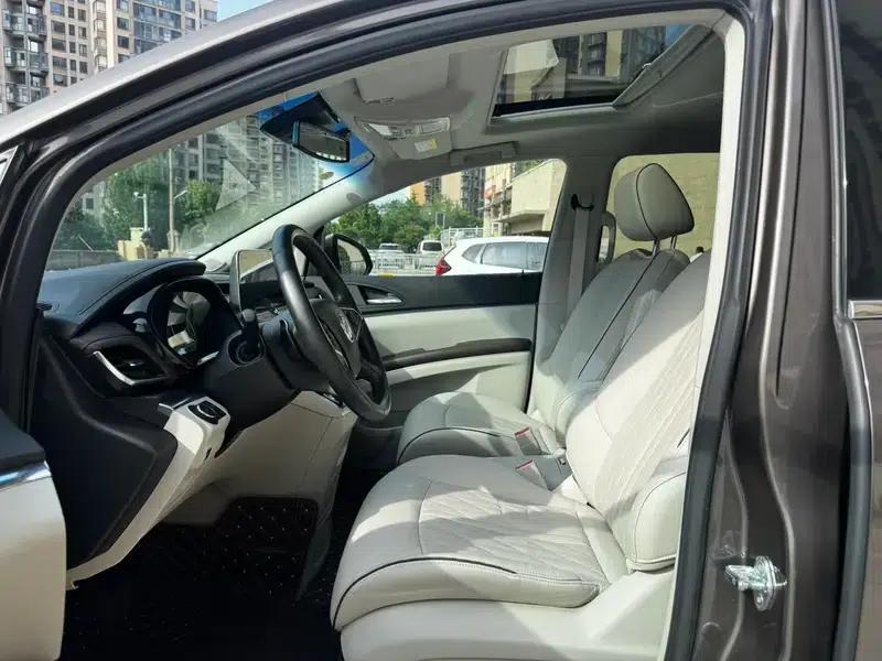 Buick GL8 2022 Land Business Class 652T Luxury — миниатюра 13
