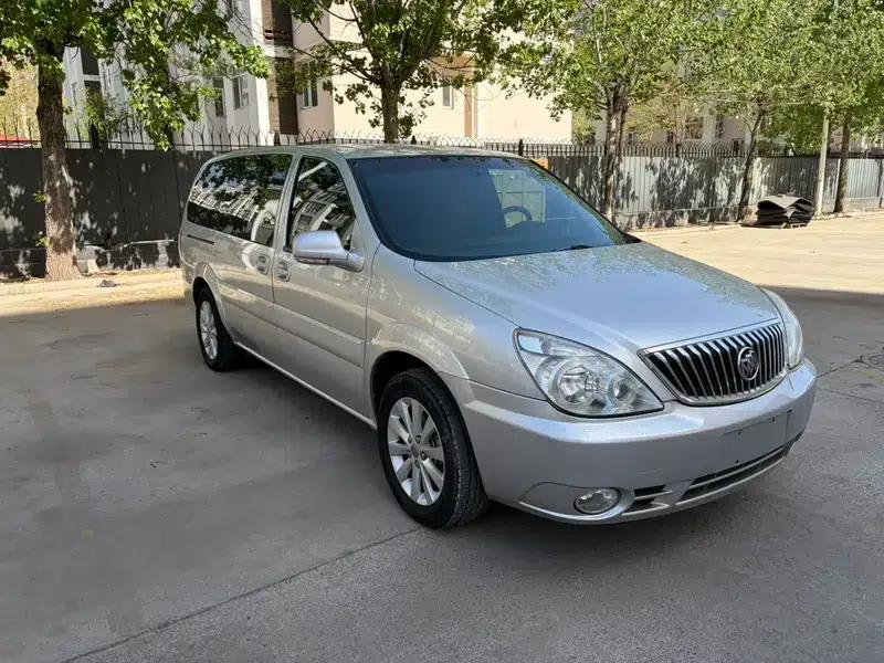 Buick GL8 2014 2.4L Classic Edition — миниатюра 3