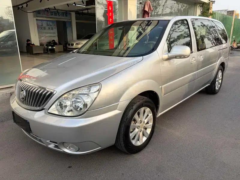 Buick GL8 2012 2.4L BASE Comfort Edition — миниатюра 1
