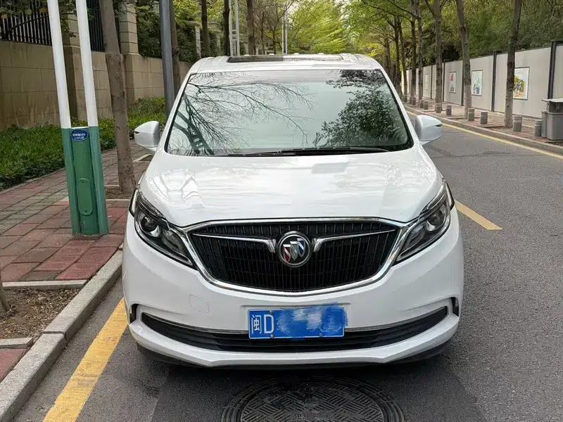 Buick GL8 2017 ES 28T Comfort Model (National V Emission Standard) — миниатюра 2