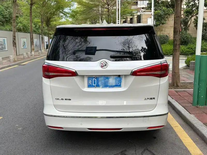 Buick GL8 2017 ES 28T Comfort Model (National V Emission Standard) — миниатюра 5