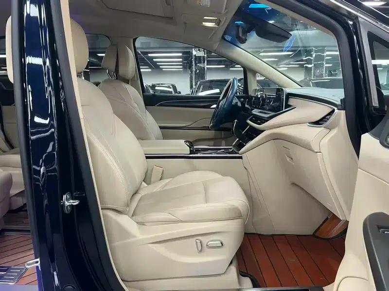 Buick GL8 2023 ES Avantgarde 2.0T Premium Edition — миниатюра 12