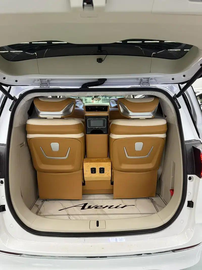 Buick GL8 2023 ES Avantgarde 2.0T Comfort — миниатюра 11