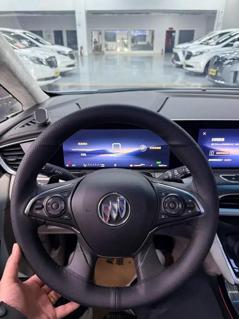 Buick GL8 2023 ES Avantgarde 2.0T Comfort — миниатюра 4