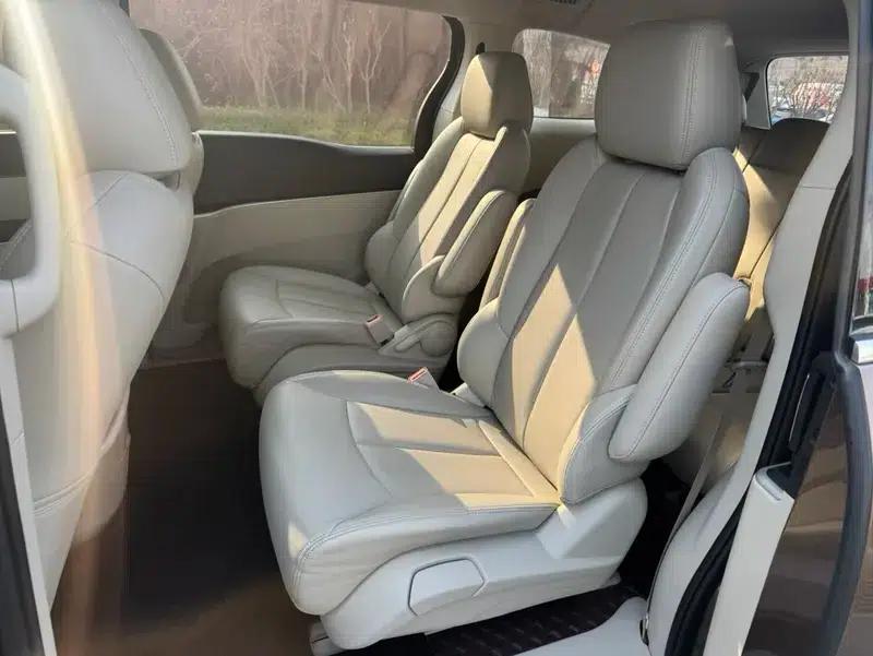 Buick GL8 2020 Land Business Class 652T Comfort — миниатюра 9