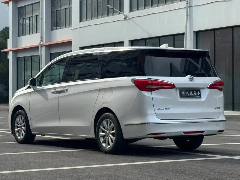 Buick GL8 2017 ES 28T Comfort Model (National V Emission Standard) — миниатюра 4