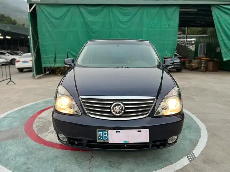 Buick GL8 2008 Avenir 3.0 Automatic CT 7-Seat Comfort Edition — миниатюра 2