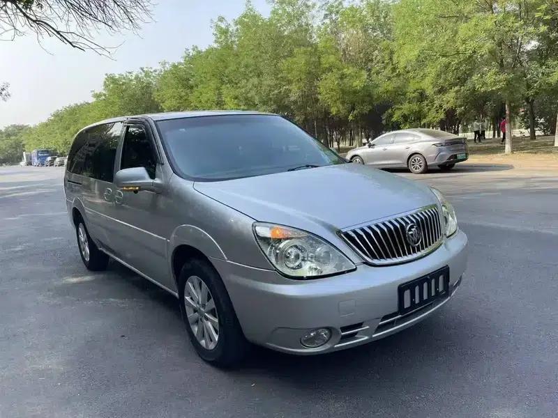 Buick GL8 2013 2.4L CT Luxury Business Comfort Edition — миниатюра 3