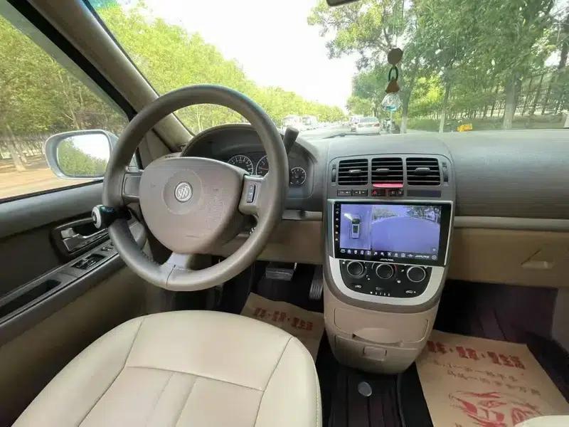 Buick GL8 2013 2.4L CT Luxury Business Comfort Edition — миниатюра 6