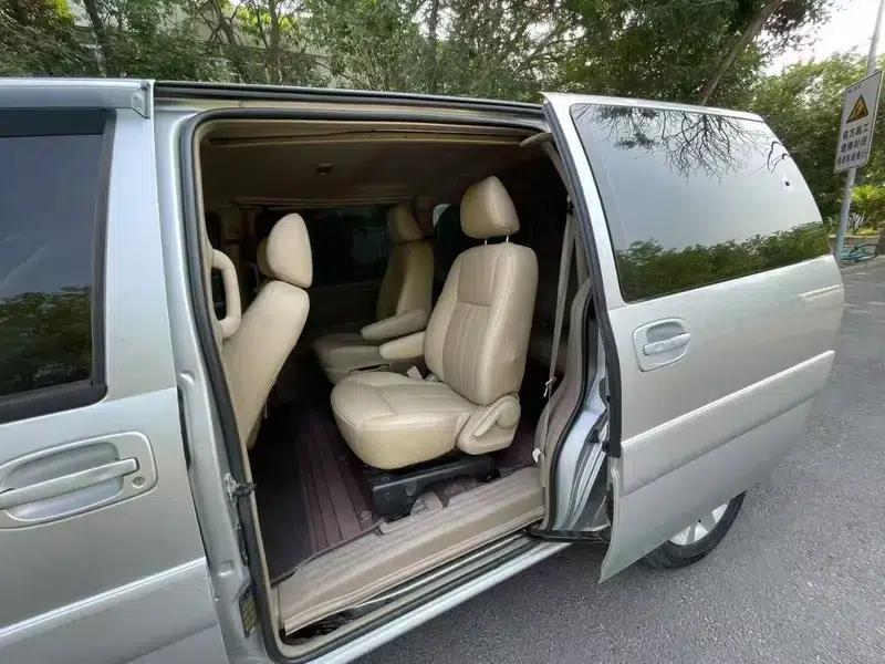 Buick GL8 2013 2.4L CT Luxury Business Comfort Edition — миниатюра 7