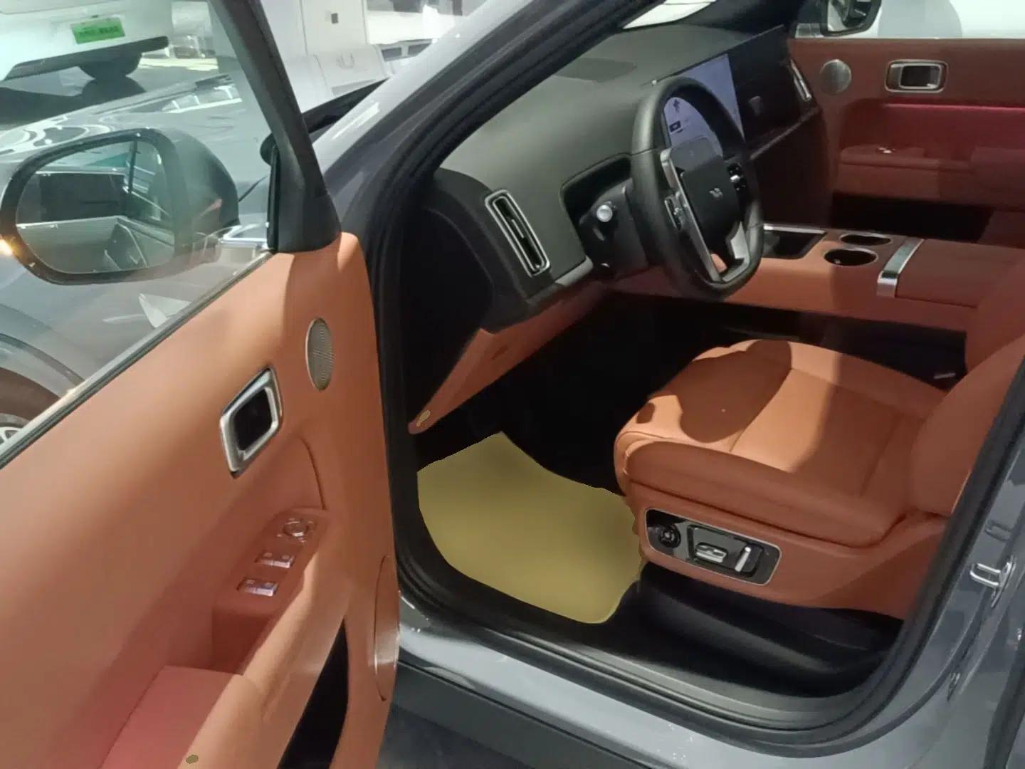 Li Auto L8 2025 Max Smart Refresh Edition — миниатюра 18