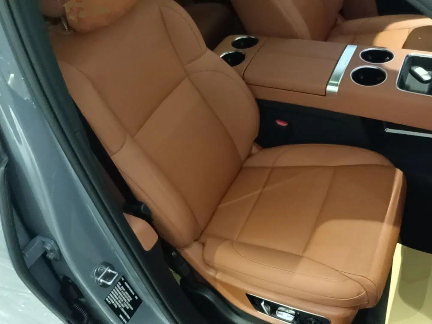 Li Auto L8 2025 Max Smart Refresh Edition — миниатюра 19