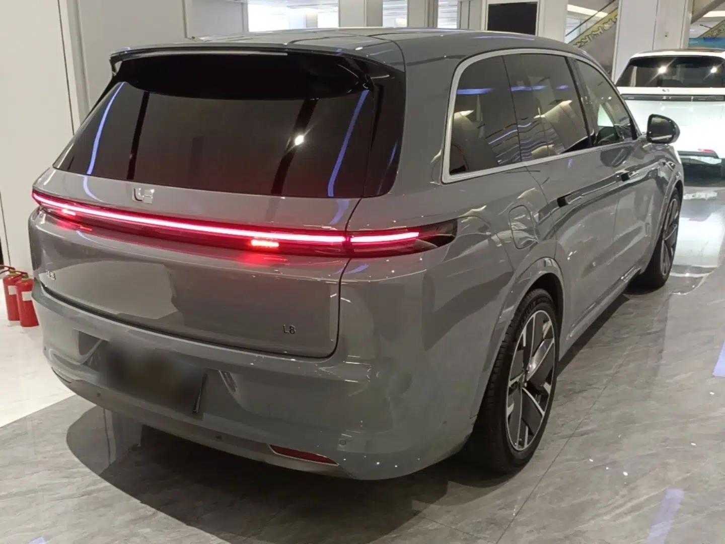 Li Auto L8 2025 Max Smart Refresh Edition — миниатюра 6