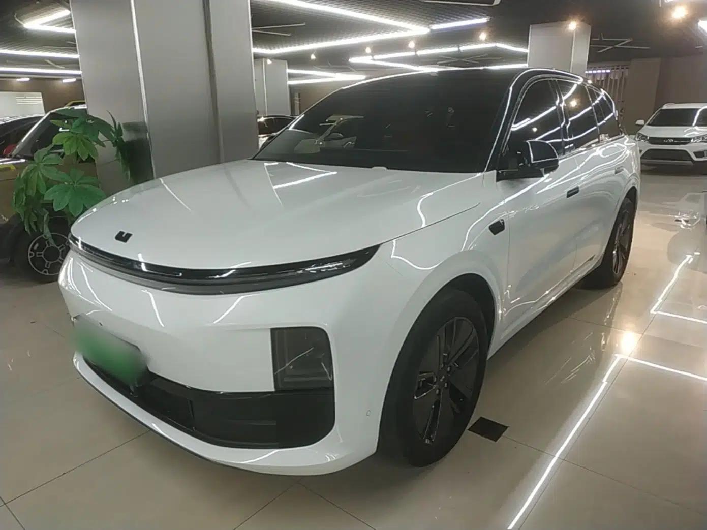 Li Auto L6 2024 Pro Model — миниатюра 1