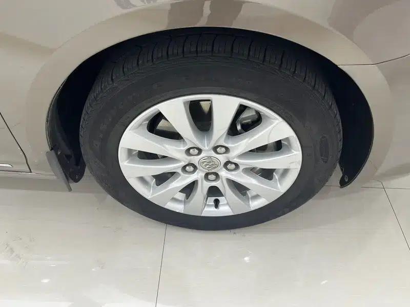 Buick LaCrosse 2013 2.4L SIDI Leading Comfort Edition — миниатюра 9