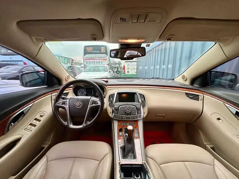 Buick LaCrosse 2012 2.4L SIDI Elegant Edition — миниатюра 8