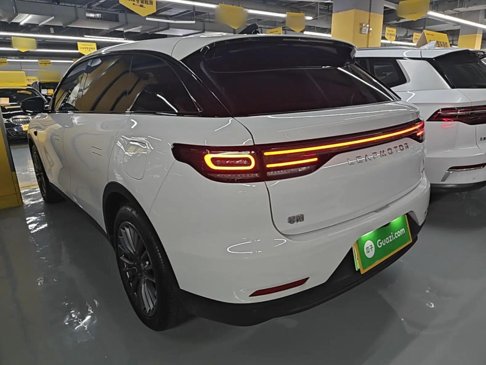 Leapmotor C11 2023 Range-Extended 200 Comfort Edition — миниатюра 4