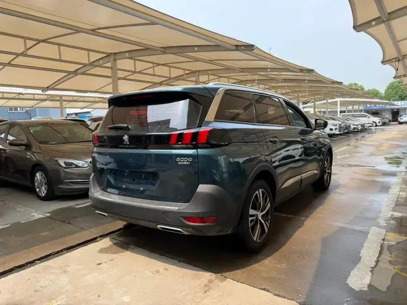 Peugeot 5008 2017 380THP 7-seater Elite Edition — миниатюра 4