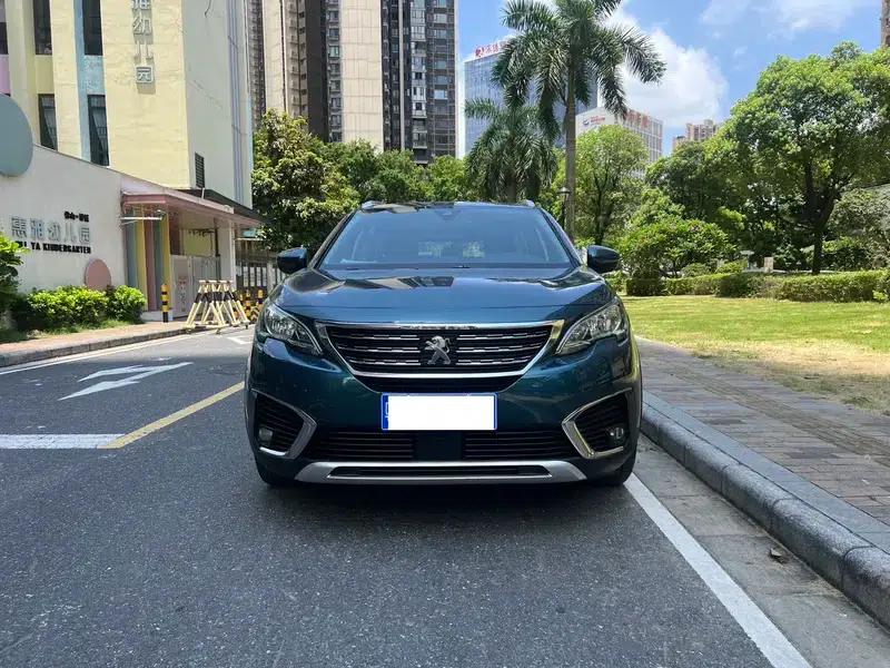 Peugeot 5008 2017 380THP 7-seater Elite Edition — миниатюра 2
