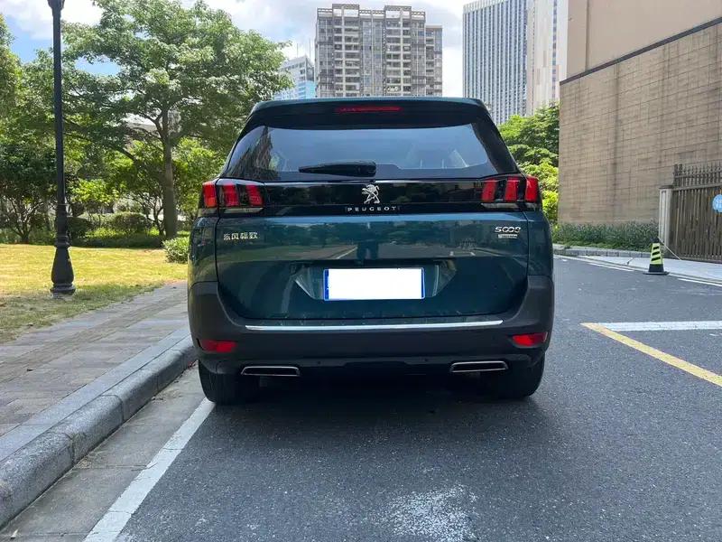 Peugeot 5008 2017 380THP 7-seater Elite Edition — миниатюра 5