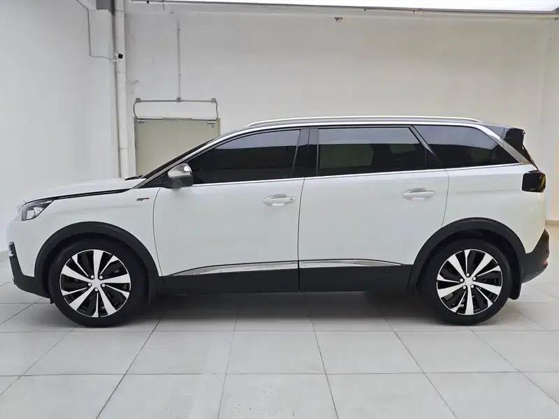 Peugeot 5008 2017 380THP 7-seater Luxury GT Edition — миниатюра 4