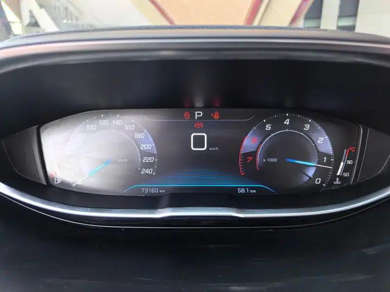 Peugeot 5008 2017 350THP 7-seater Elite Edition — миниатюра 12