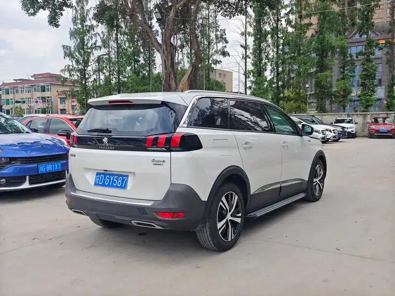 Peugeot 5008 2017 380THP 7-seater Elite Edition — миниатюра 6