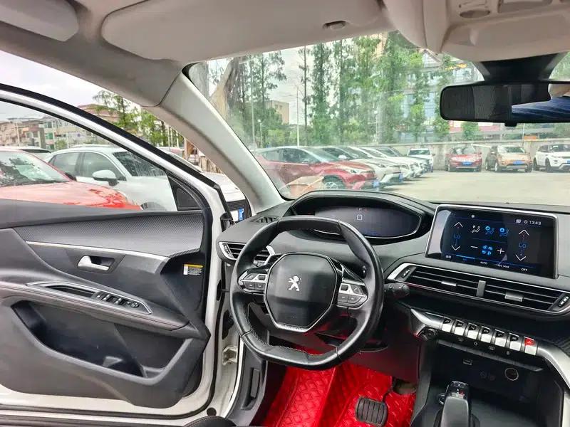 Peugeot 5008 2017 380THP 7-seater Elite Edition — миниатюра 9