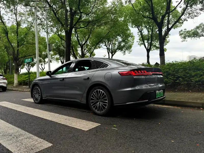 Han EV 2020 Extended Range Premium Edition — миниатюра 3