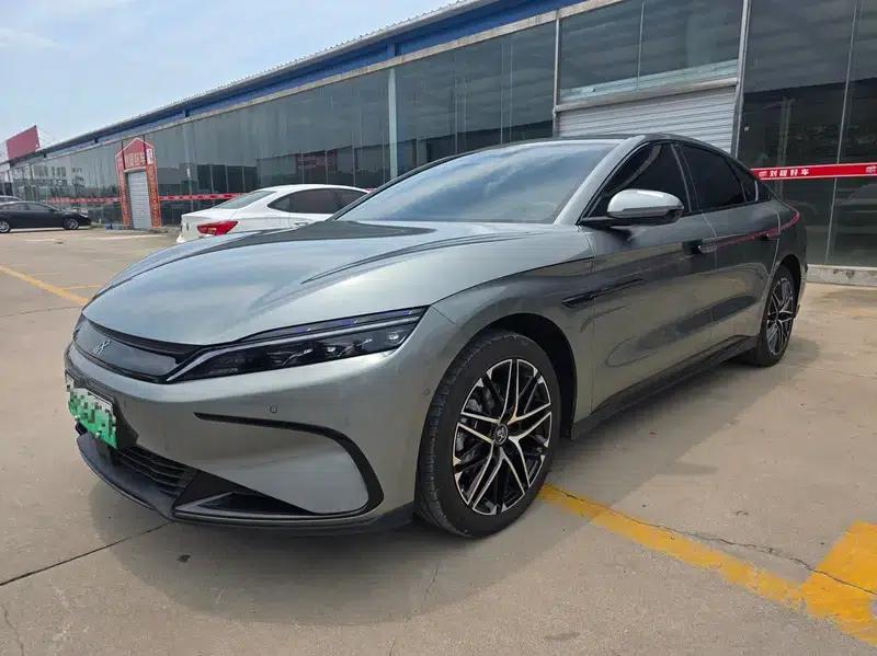Han EV 2025 Long Range Intelligent Driving Edition 635KM Flagship Model — миниатюра 1