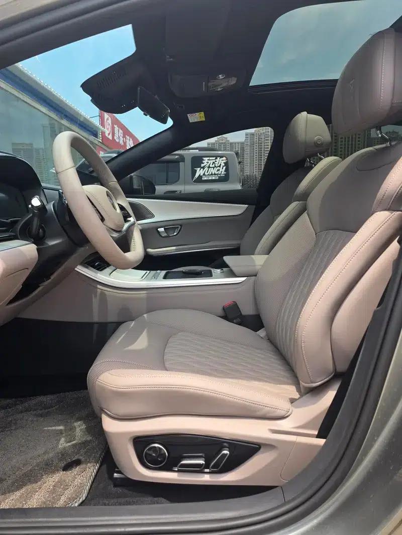 Han EV 2025 Long Range Intelligent Driving Edition 635KM Flagship Model — миниатюра 10