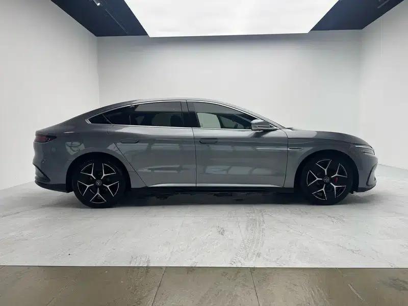 Han EV 2022 Genesis Edition 715KM Deluxe Model — миниатюра 8