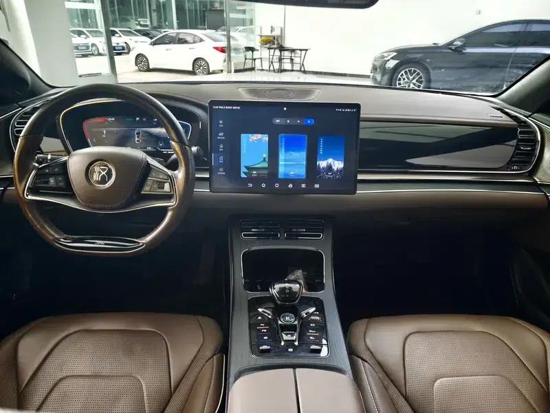 Han EV 2022 Genesis Edition 610KM 4WD Premium — миниатюра 12