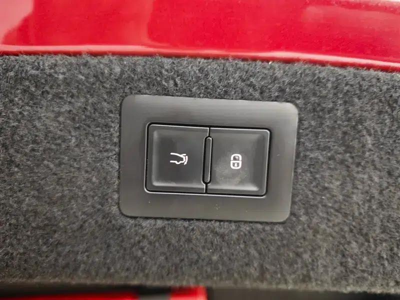 Han EV 2022 Genesis Edition 610KM 4WD Premium — миниатюра 15