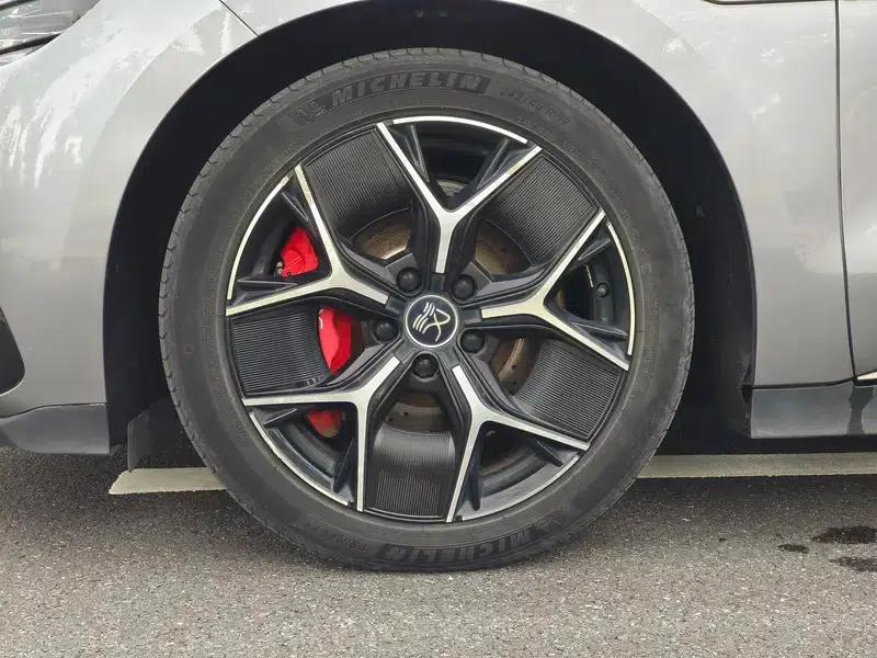 Han EV 2022 Genesis Edition 715KM Deluxe Model — миниатюра 11