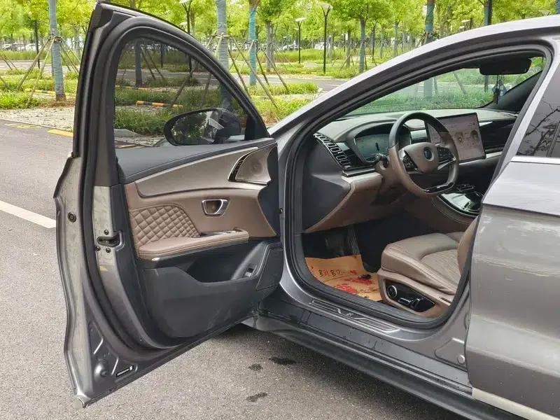 Han EV 2022 Genesis Edition 715KM Deluxe Model — миниатюра 20