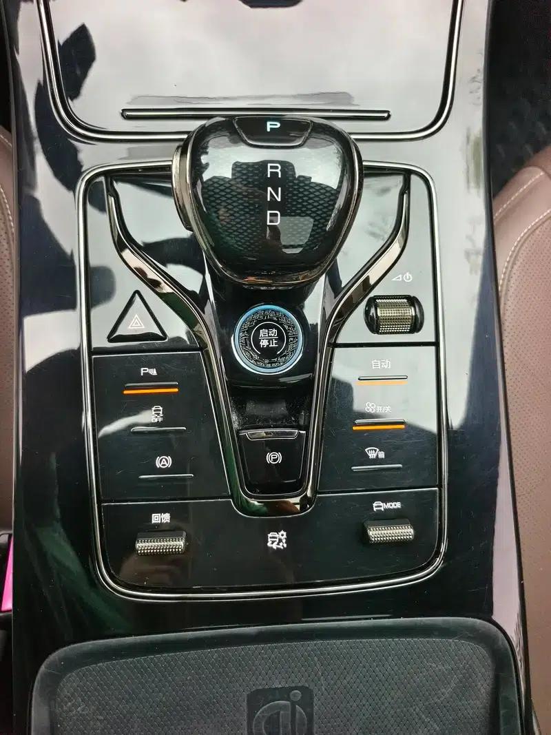 Han EV 2022 Genesis Edition 715KM Deluxe Model — миниатюра 10