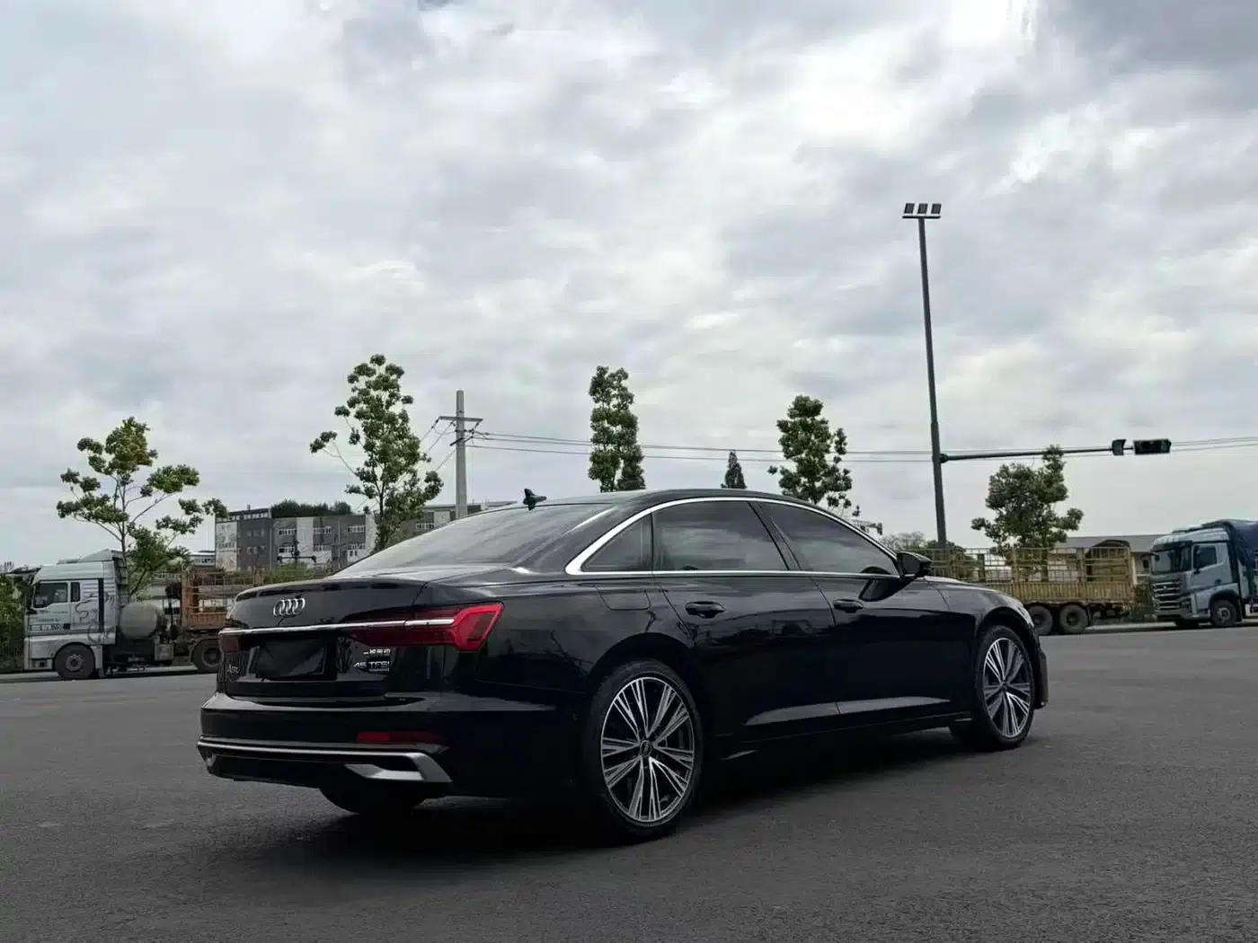 Audi A6L 2024 45 TFSI Premium Dynamic Edition — миниатюра 11