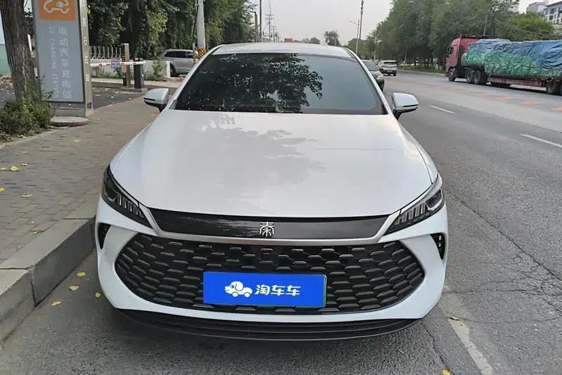 Qin PLUS DM 2025 Intelligent Driving Edition DM-i 55KM Leading Model — миниатюра 2