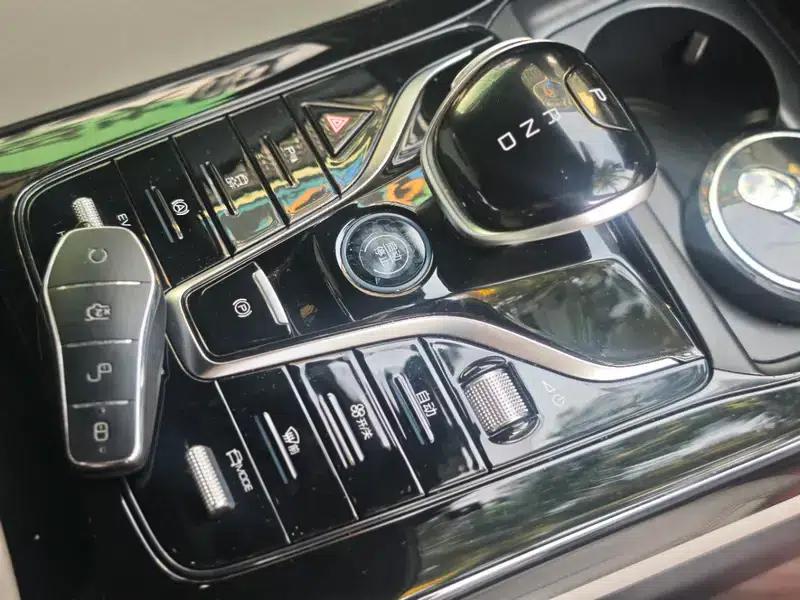 Qin PLUS DM 2023 DM-i Champion Edition 55KM Leading Model — миниатюра 16