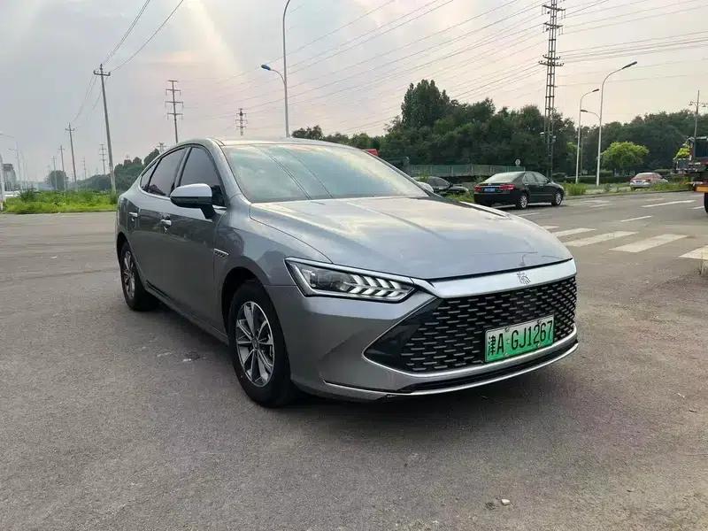 Qin PLUS DM 2024 Glory Edition DM-i 55KM Leading Model — миниатюра 3