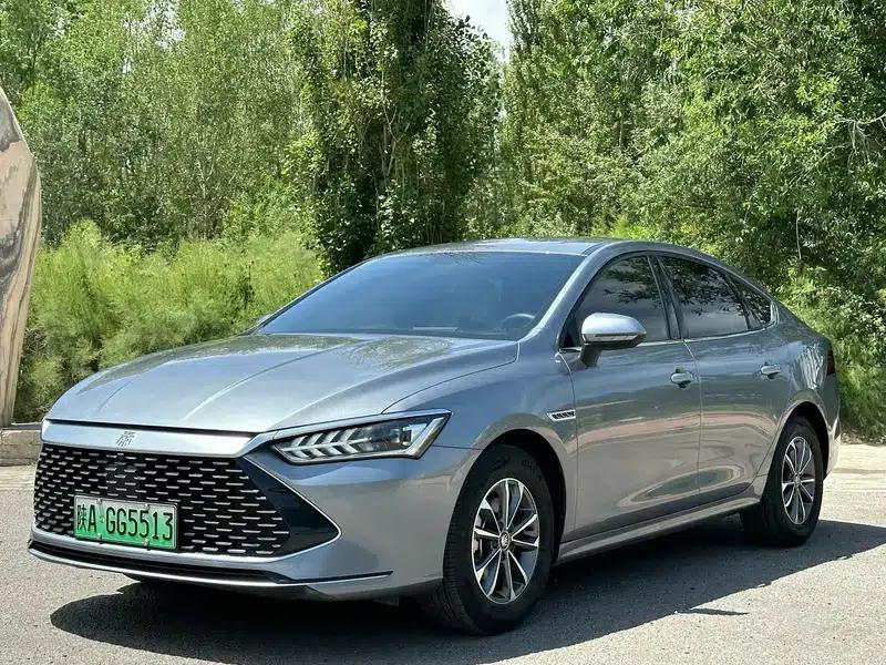 Qin PLUS DM 2024 Glory Edition DM-i 55KM Leading Model — миниатюра 1