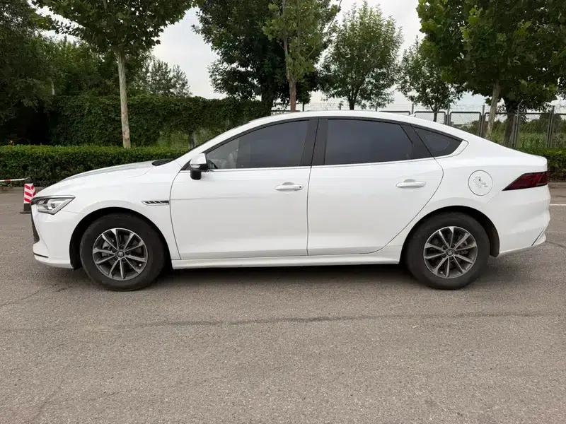 Qin PLUS DM 2024 Glory Edition DM-i 55KM Leading Model — миниатюра 3