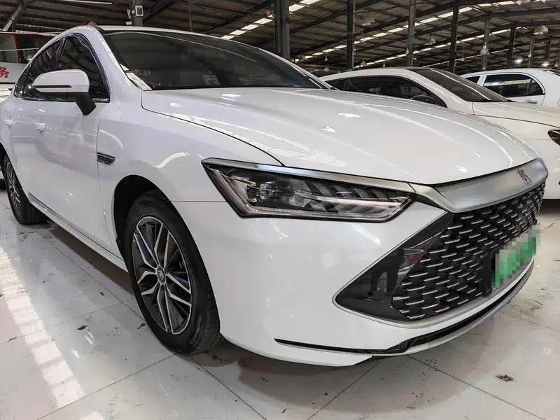 Qin PLUS DM 2023 DM-i Champion Edition 55KM Superior Model — миниатюра 3
